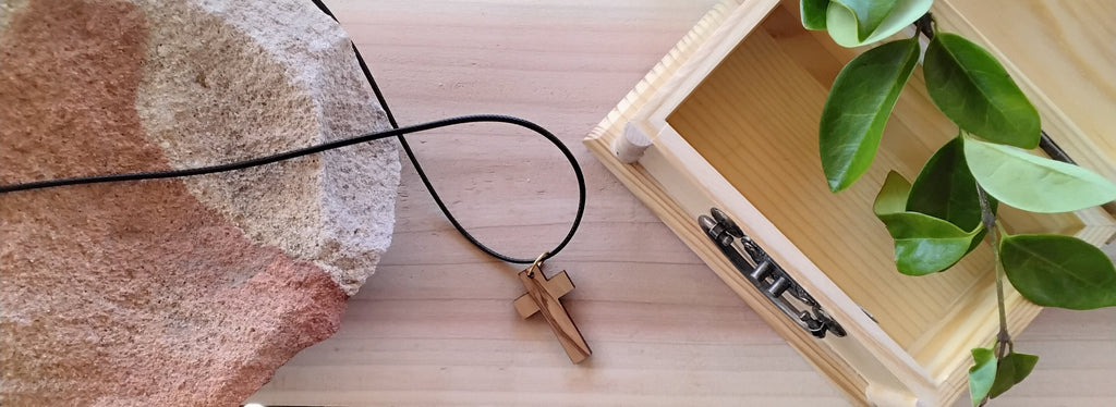 Olive wood cross pendant 20 inches necklace gift boxed
