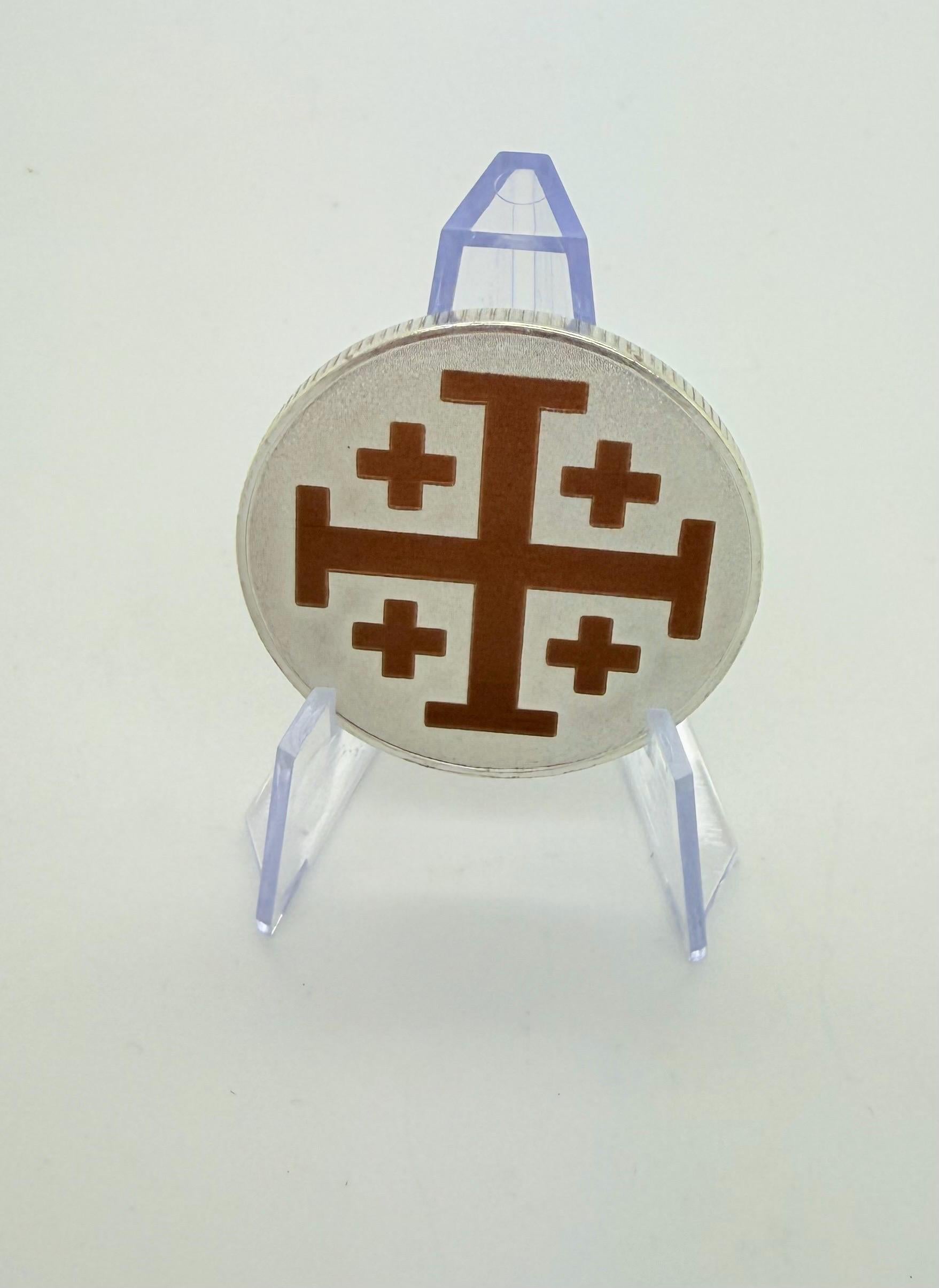 The Jerusalem cross engraved challenge coin made from brass or alloy comes with display stand