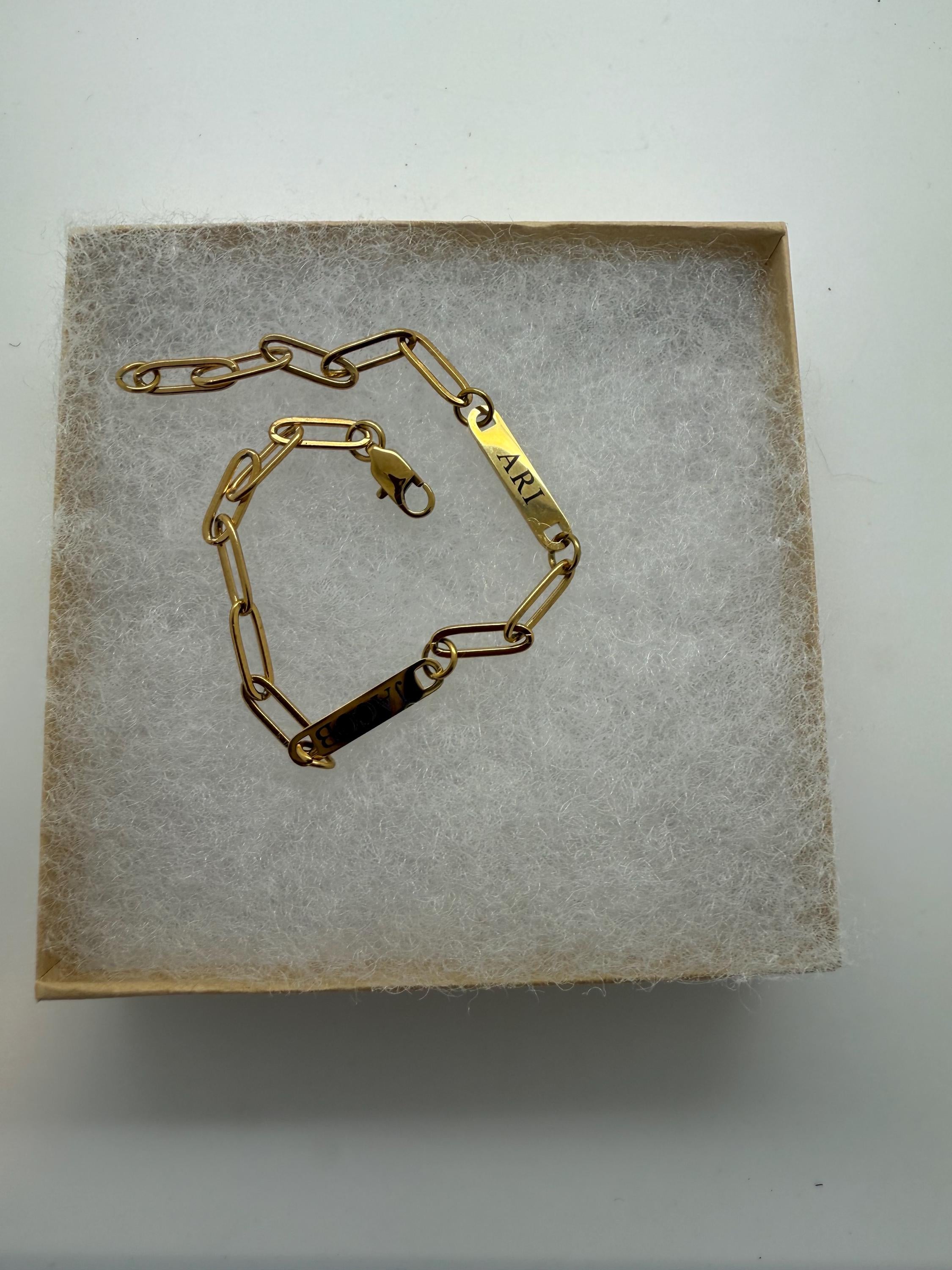 Hebrew and English name bar bracelet engraved on 18k gold plated stainless steel paperclip chain