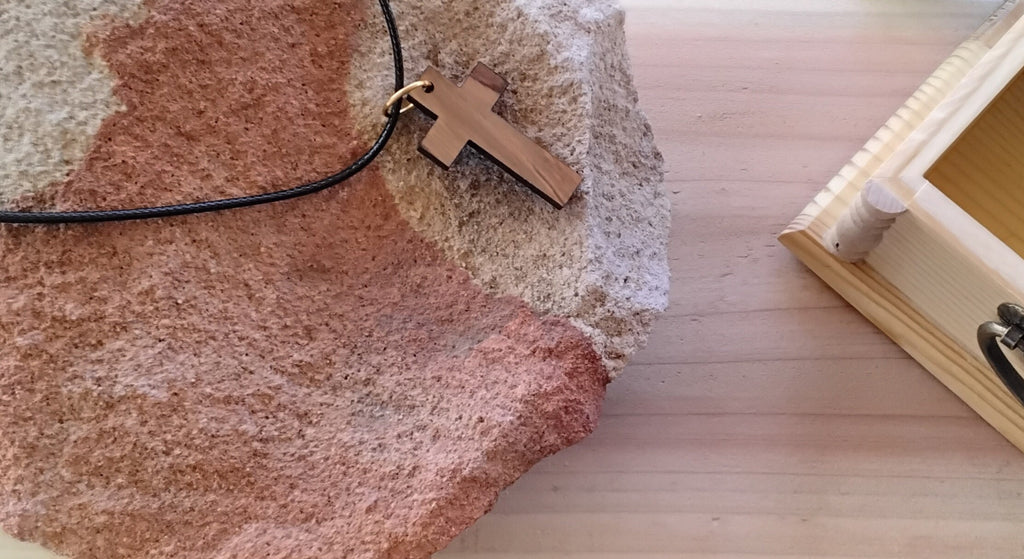 Olive wood cross pendant 20 inches necklace gift boxed