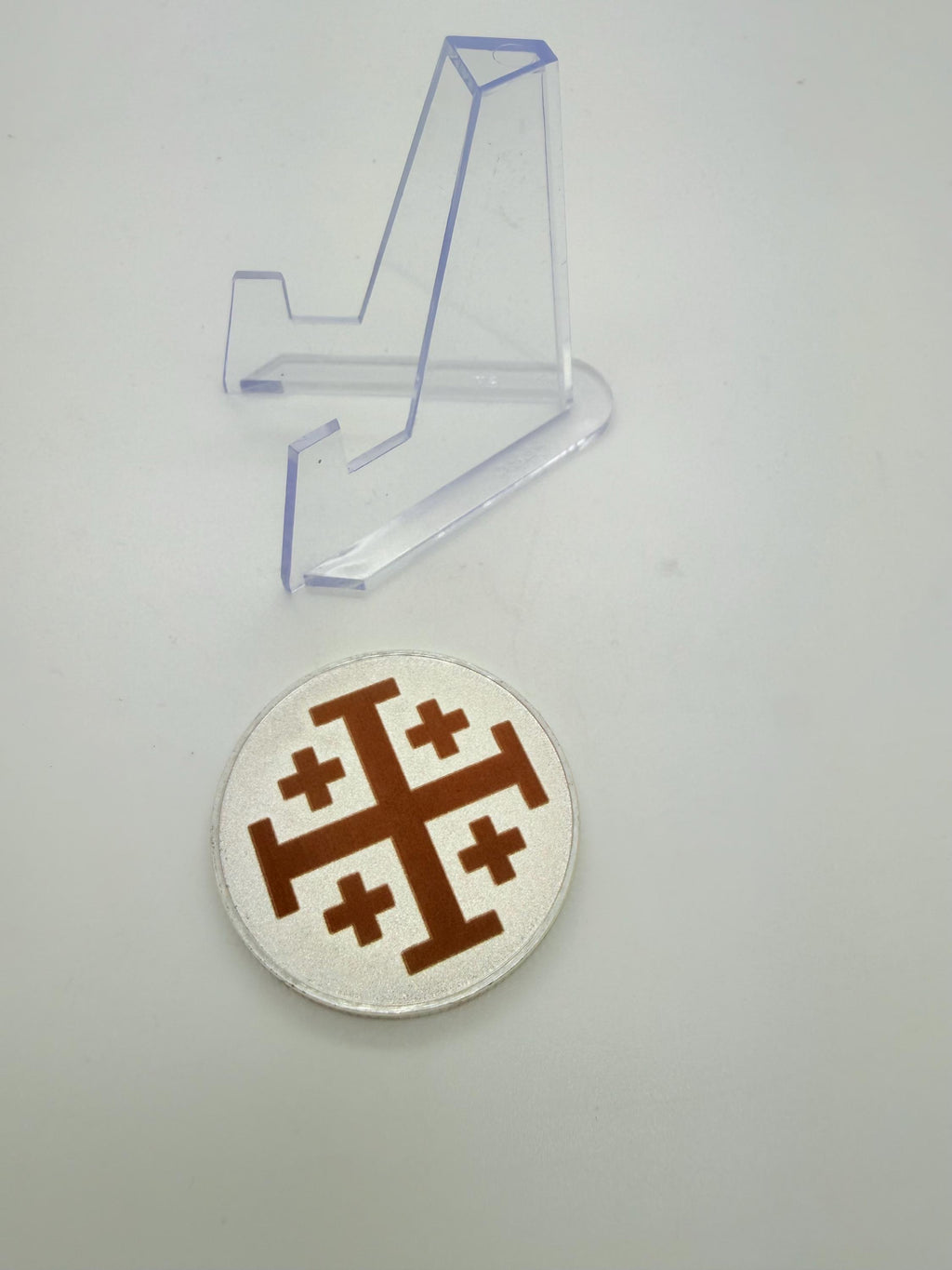 The Jerusalem cross engraved challenge coin made from brass or alloy comes with display stand