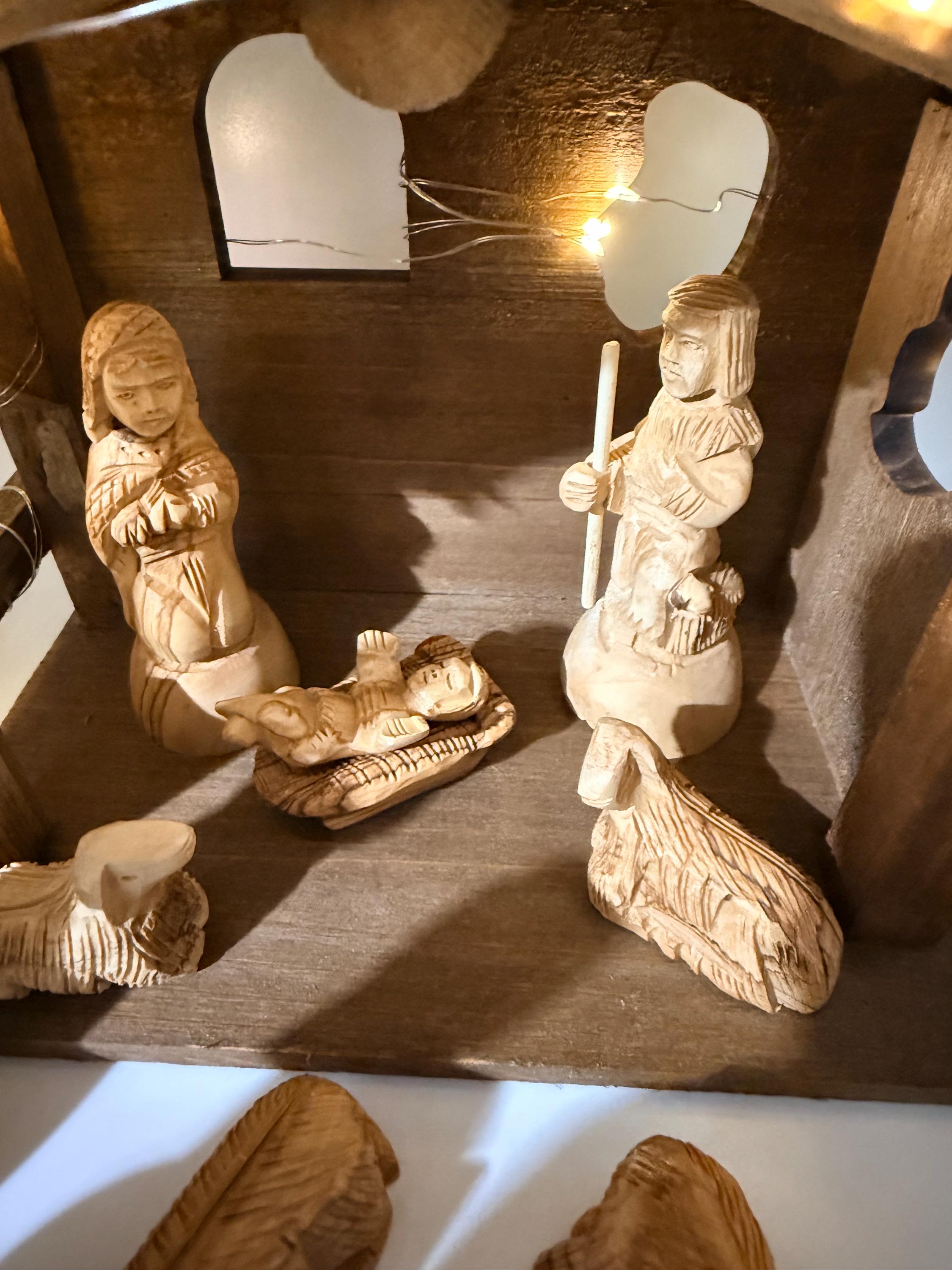 Bethlehem olive wood detail carving style nativity set with wood Stable Manger LED lights